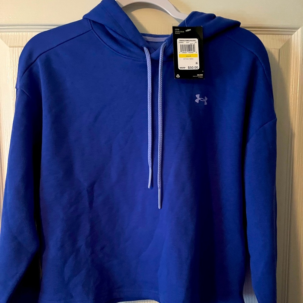 Women’s Under Armor crop hoodie, medium